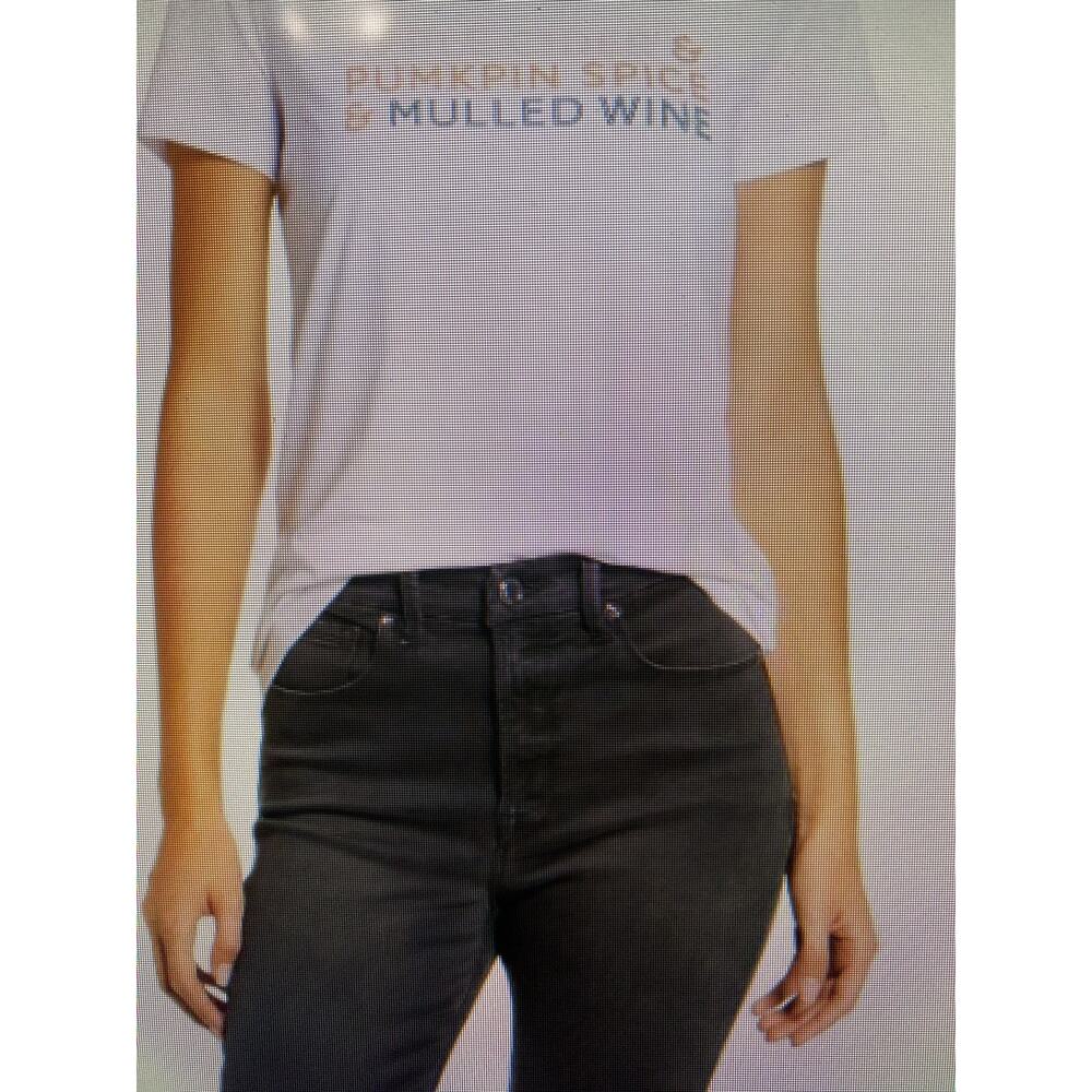 NWT 1901 Women’s seasons, sipping graphic, tee size medium